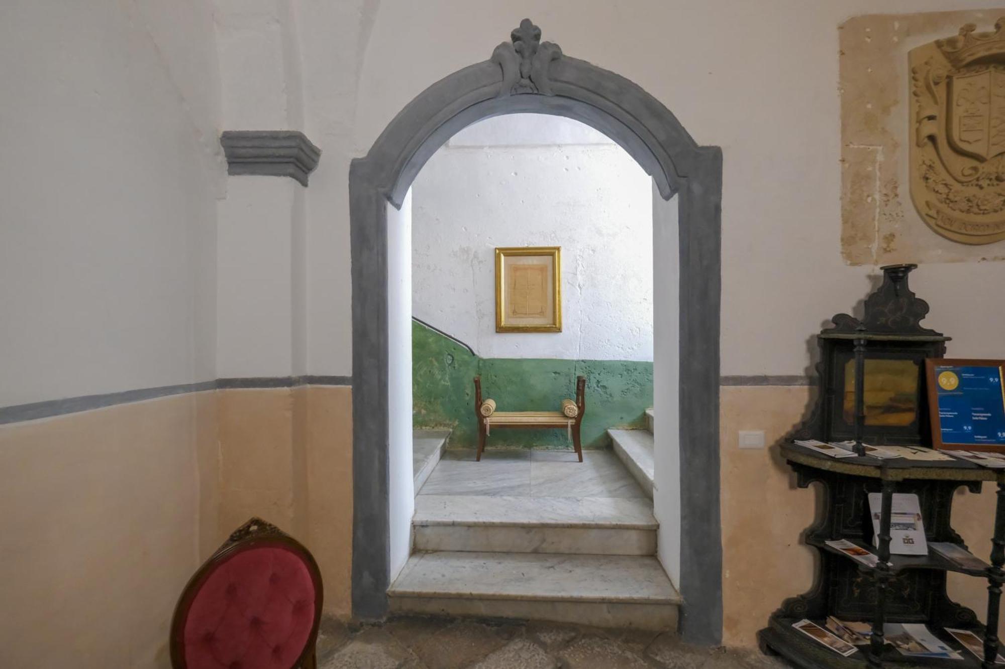Pascaraymondo Suite Palace 加利波利 外观 照片